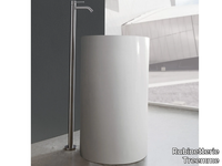 40mm-floor-standing-washbasin-tap-rubinetterie-3m-577917-rel366b7e2b.jpg thumb image