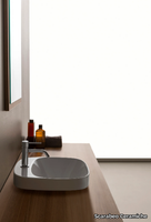 moon-semi-inset-washbasin-scarabeo-ceramiche-282907-rel4f2a0df6.jpg thumb image