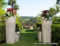 h_WEZEN-Garden-vase-Samuele-Mazza-Outdoor-483211-rel2eb52651.jpg thumb image