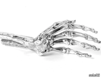 skeleton-hand-seletti-402298-rel893b3a45.jpg thumb image