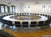 intra-round-conference-table-spiegels-428596-relc7644524.jpg thumb image