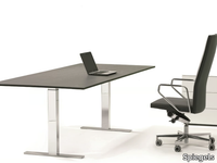 rectangular-office-desk-spiegels-558316-rel56fbfe94.jpg thumb image