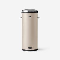 vipp-17-pedal-bin-beige-01-rgb_2.jpg thumb image