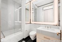 Statuary-Lincoln-Bathroom.jpeg thumb image