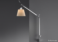 TOLOMEO-BASCULANTE-Parchment-paper-wall-lamp-Artemide-97406-rel7f4cf63b.jpg thumb image