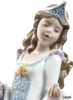 SLEEPING-BEAUTY-Lladró-538714-relbb06f7e4.jpg thumb image