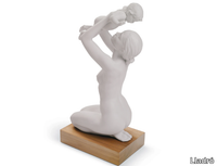 beginnings-mother-lladro-538423-rel9d499678.jpg thumb image