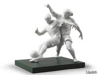 champions-team-footballers-lladro-554760-rel5eb43dc7.jpg thumb image