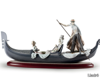 in-the-gondola-couple-lladro-554972-rel69117d45.jpg thumb image