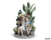 secrets-in-the-park-children-lladro-538878-rel2be34096.jpg thumb image