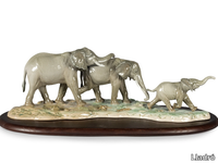 we-follow-in-your-steps-elephants-decorative-object-lladro-543352-rel99e1cd30.jpg thumb image