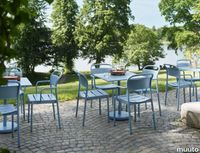 19389-en-linear-steel-cafe-table-73-armchair-side-chair-pale-blue-raise-carafe-glass-platform-tray-muuto-org.tif thumb image