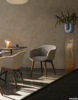 23190-en-fiber-conference-hallingdal-113-stained-dark-brown-still-75x65-black-ease-portable-lamp-taupe-strand-closed-60-raise-closercrop-muuto-org.tif thumb image