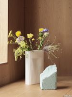 3987-en--ridge-vase-off-white-muuto-org.tif thumb image