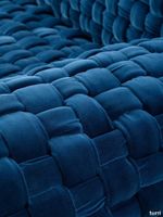 azul-sofa-turri-detail-gallery-01-768x1024.jpg thumb image