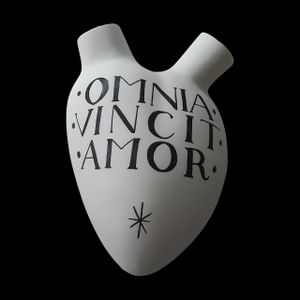 H-66 OMNIA VINCIT AMOR