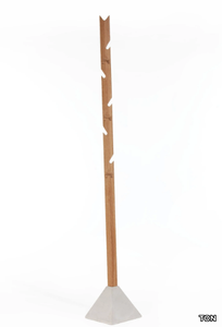 TEE - Wooden coat stand _ TON