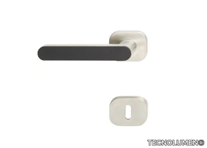 IMPACT - Door handle with lock on rose _ TECNOLUMEN®