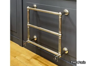 GRAND CENTRAL - Traditional towel warmer with fluted tube _ THG Paris