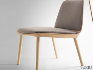 BISELL LOUNGE - Fabric easy chair with integrated cushion _ TREKU