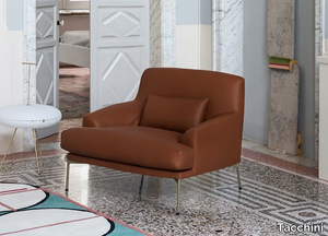 MONTEVIDEO - Leather armchair with armrests _ Tacchini