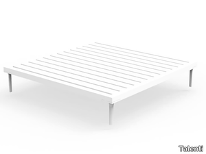 CLEOSOFT-ALU - Square low garden side table _ Talenti