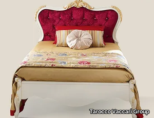 5439 - Wooden bed with tufted headboard _ Tarocco Vaccari Group