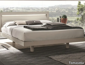 KRYZIA - Bed with upholstered headboard _ Tomasella