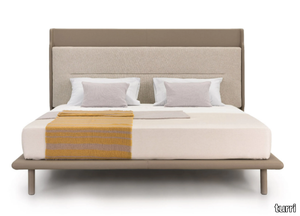 ZERO - Leather double bed with upholstered headboard _ Turri