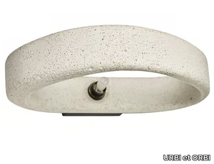 ARETHA W - Concrete wall lamp _ URBI et ORBI