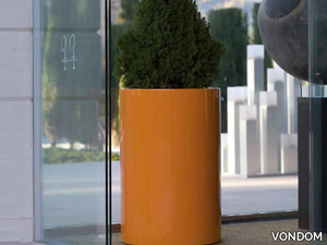 CILINDRO ALTO - Polyethylene garden vase with Light _ VONDOM