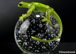 SPHERE WITH GEKO - Glass decorative object _ VGnewtrend