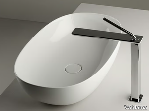 POD - Countertop oval single ceramic washbasin _ Valdama