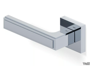 H1056 QUADRA - Metal door handle on rose _ Valli