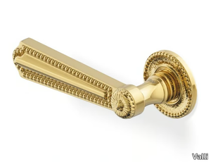 H123 LUIGI XVI - Brass door handle on rose _ Valli