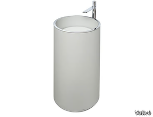 CYLINDRIC - Freestanding round resin washbasin _ Vallvé