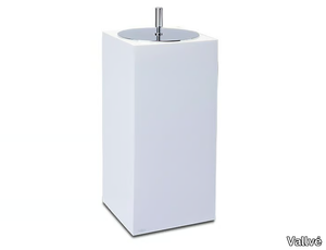 GLOSS SMALL - Resin bathroom waste bin _ Vallvé