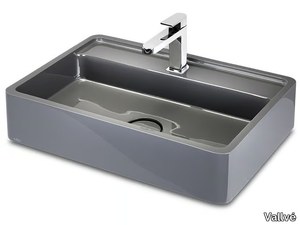 ÉREA - Rectangular resin washbasin _ Vallvé