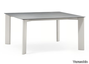 PLINTO - Square aluminium garden table with hpl top _ Varaschin