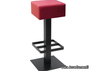 SPRITZ-BORG - High Eco-leather stool with footrest _ Vela Arredamenti