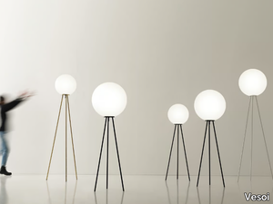 PALLATRE - LED metal floor lamp with tripod _ Vesoi