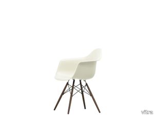 Eames Plastic Armchair DAW