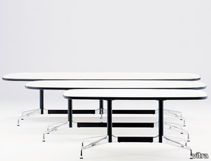 EAMES TABLES - Oval meeting table _ Vitra