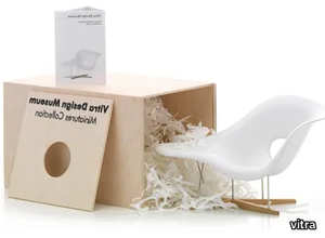 MINIATURES LA CHAISE - Polyurethane miniature _ Vitra