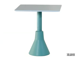 BIG FOOT COLOR - Cement table base _ XLINE