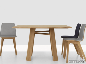 BONDT - Square solid wood dining table _ ZEITRAUM