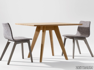 CENA - Square solid wood dining table _ ZEITRAUM