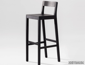 SIT BAR - Solid wood barstool with footrest _ ZEITRAUM