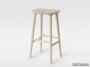 VNA BAR - Solid wood barstool with footrest _ ZEITRAUM