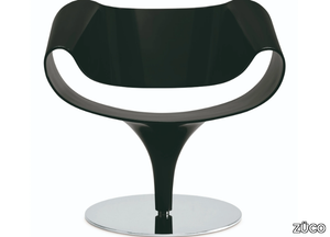 PERILLO - Armchair with armrests in lacquered wood _ ZÜCO